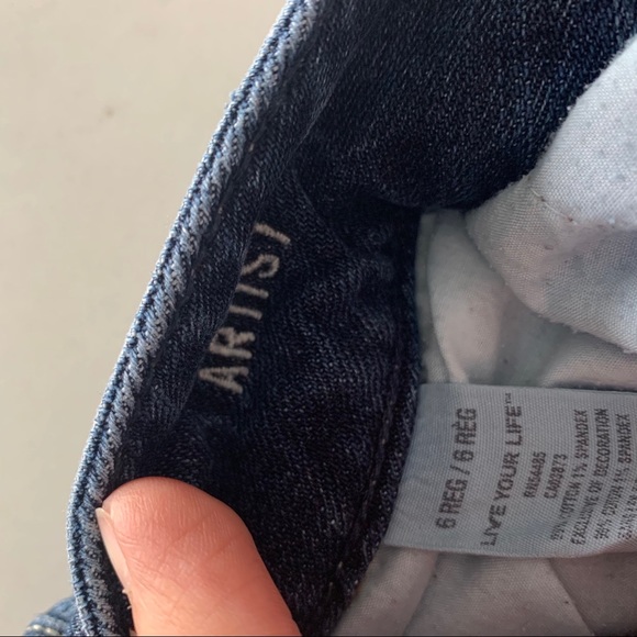 American Eagle Low Rise Artist Flare Leg Jeans 6 - Picture 3 of 6